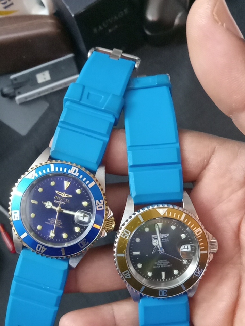 Invicta Men's Blue Silicone Strap Dive Watch Bundle